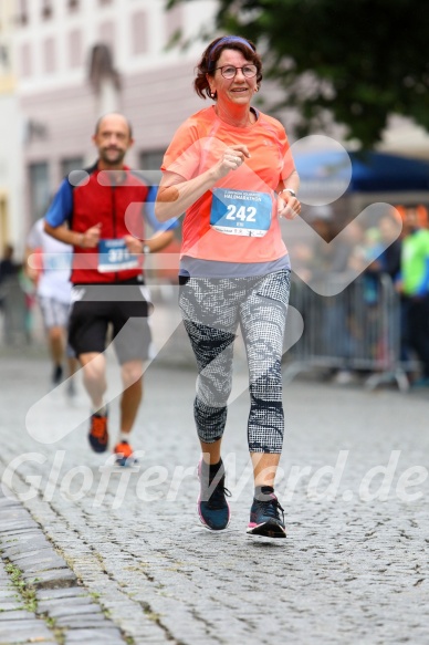 Hofmühlvolksfest-Halbmarathon Gloffer Werd