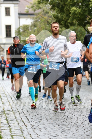 Hofmühlvolksfest-Halbmarathon Gloffer Werd