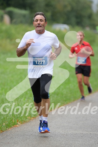 Hofmühlvolksfest-Halbmarathon Gloffer Werd