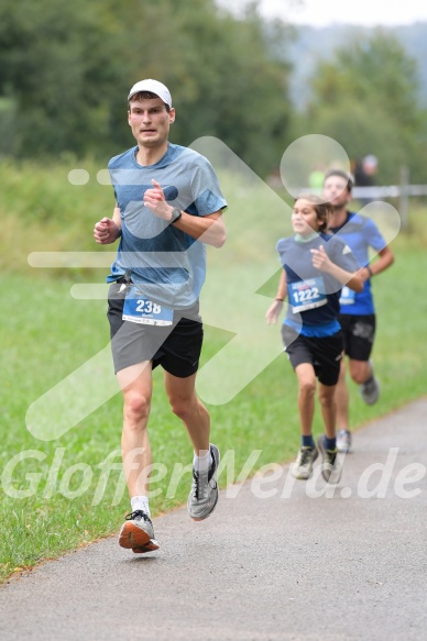 Hofmühlvolksfest-Halbmarathon Gloffer Werd