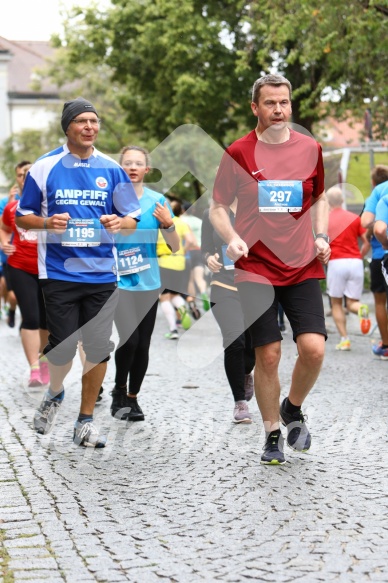 Hofmühlvolksfest-Halbmarathon Gloffer Werd