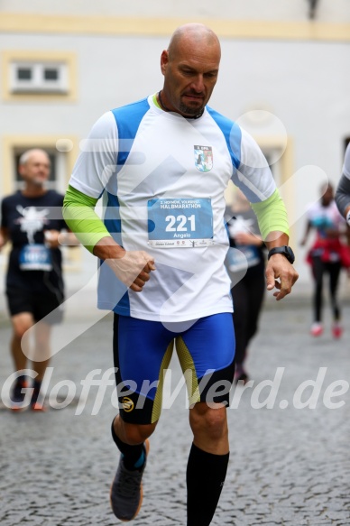 Hofmühlvolksfest-Halbmarathon Gloffer Werd