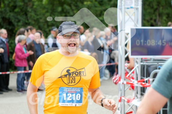 Hofmühl Volksfest-Halbmarathon Gloffer Werd