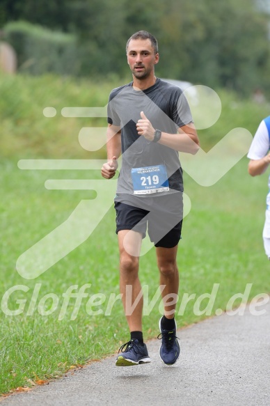 Hofmühlvolksfest-Halbmarathon Gloffer Werd