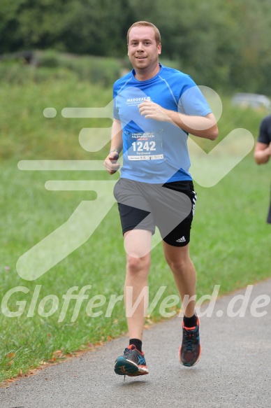 Hofmühlvolksfest-Halbmarathon Gloffer Werd