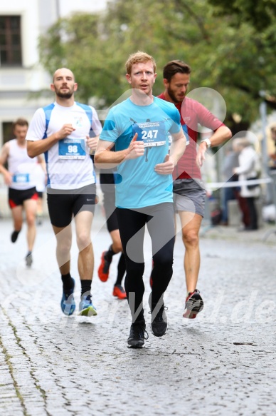 Hofmühlvolksfest-Halbmarathon Gloffer Werd