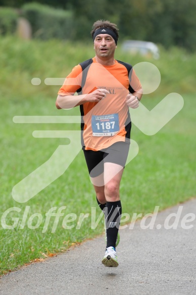 Hofmühlvolksfest-Halbmarathon Gloffer Werd