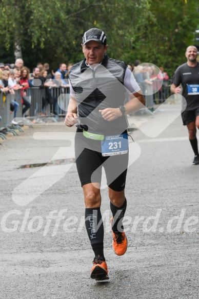 Hofmühlvolksfest-Halbmarathon Gloffer Werd