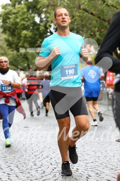 Hofmühlvolksfest-Halbmarathon Gloffer Werd