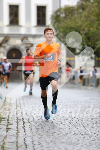 Hofmühlvolksfest-Halbmarathon Gloffer Werd