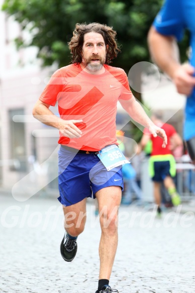 Hofmühlvolksfest-Halbmarathon Gloffer Werd