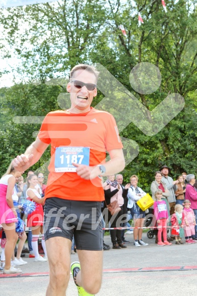 Hofmühl Volksfest-Halbmarathon Gloffer Werd