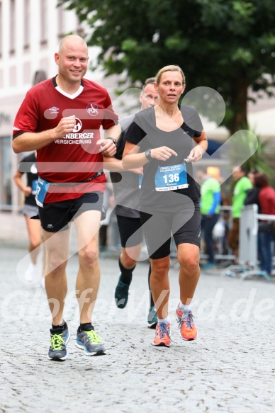 Hofmühlvolksfest-Halbmarathon Gloffer Werd