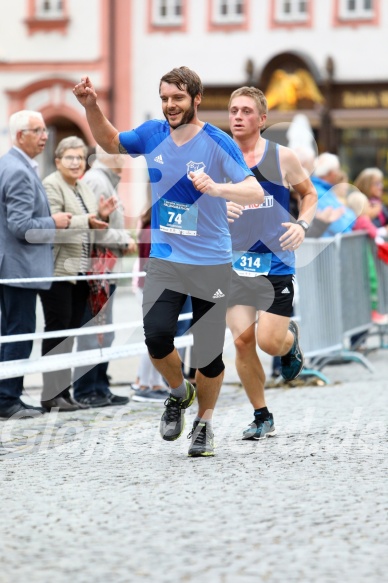 Hofmühlvolksfest-Halbmarathon Gloffer Werd