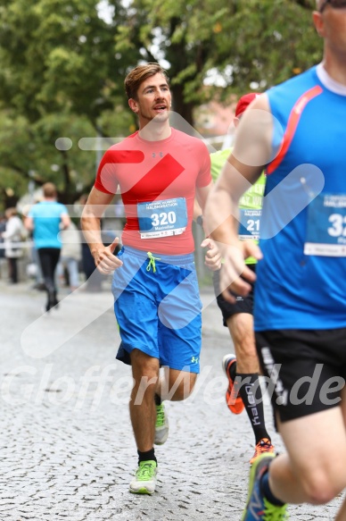 Hofmühlvolksfest-Halbmarathon Gloffer Werd