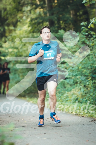 Hofmühlvolksfest-Halbmarathon Gloffer Werd