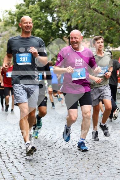 Hofmühlvolksfest-Halbmarathon Gloffer Werd