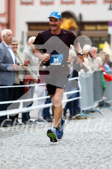 Hofmühlvolksfest-Halbmarathon Gloffer Werd