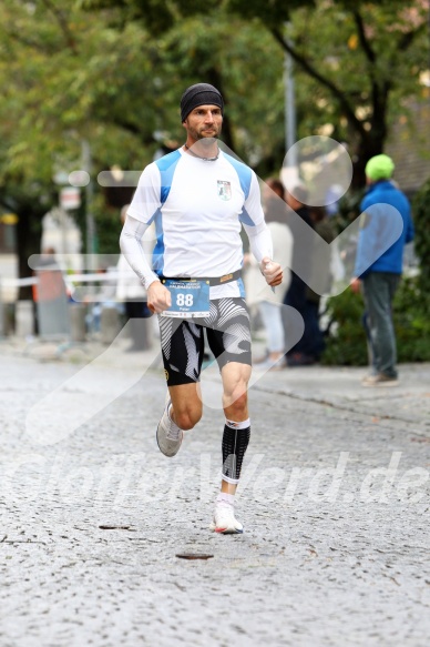 Hofmühlvolksfest-Halbmarathon Gloffer Werd