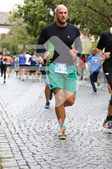 Hofmühlvolksfest-Halbmarathon Gloffer Werd