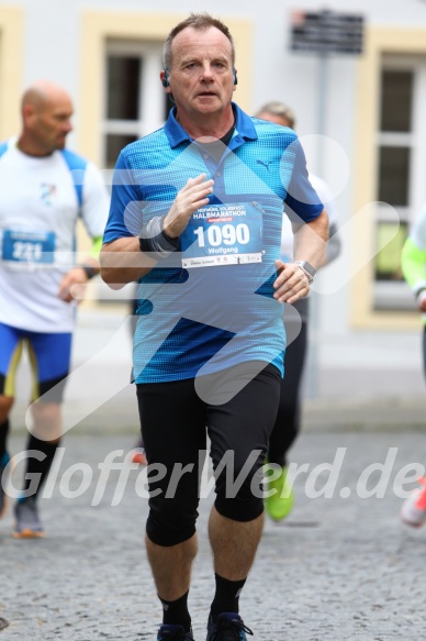 Hofmühlvolksfest-Halbmarathon Gloffer Werd