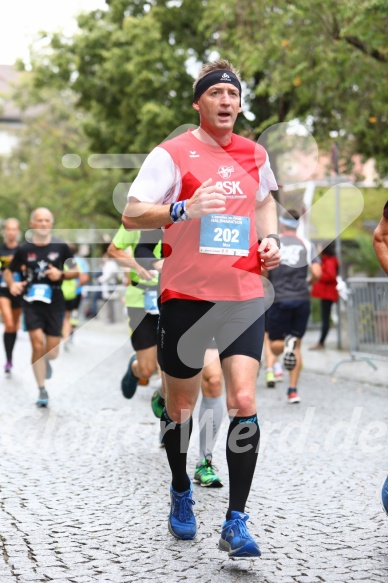 Hofmühlvolksfest-Halbmarathon Gloffer Werd