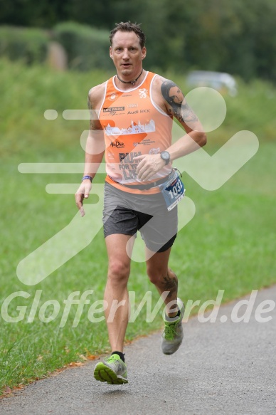 Hofmühlvolksfest-Halbmarathon Gloffer Werd