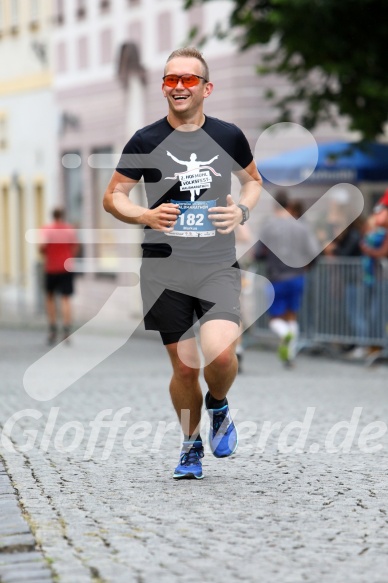 Hofmühlvolksfest-Halbmarathon Gloffer Werd