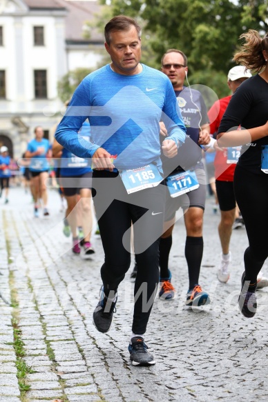 Hofmühlvolksfest-Halbmarathon Gloffer Werd