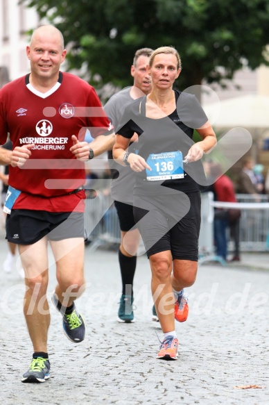 Hofmühlvolksfest-Halbmarathon Gloffer Werd