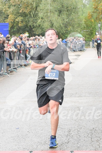 Hofmühlvolksfest-Halbmarathon Gloffer Werd