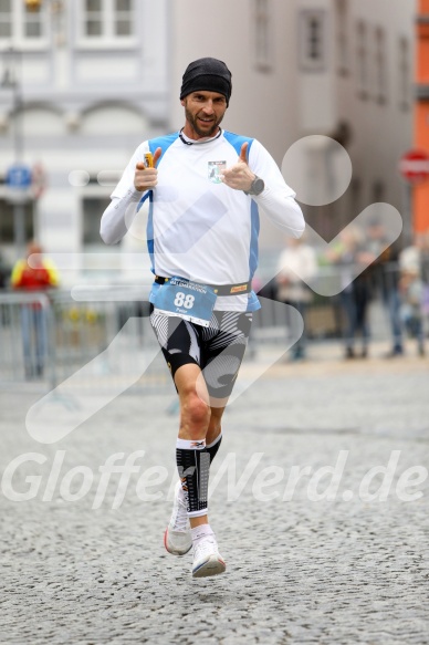 Hofmühlvolksfest-Halbmarathon Gloffer Werd