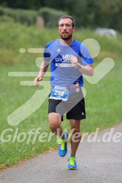 Hofmühlvolksfest-Halbmarathon Gloffer Werd