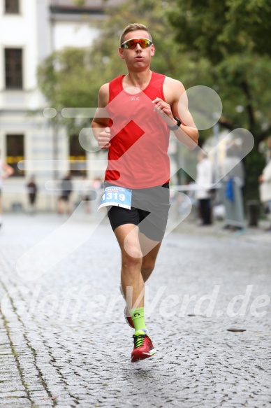 Hofmühlvolksfest-Halbmarathon Gloffer Werd