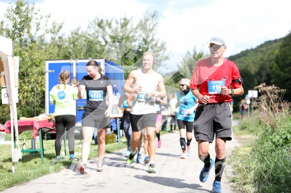 Hofmühl Volksfest-Halbmarathon Gloffer Werd