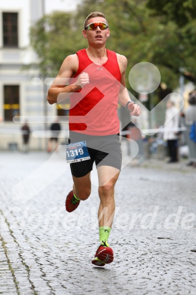 Hofmühlvolksfest-Halbmarathon Gloffer Werd