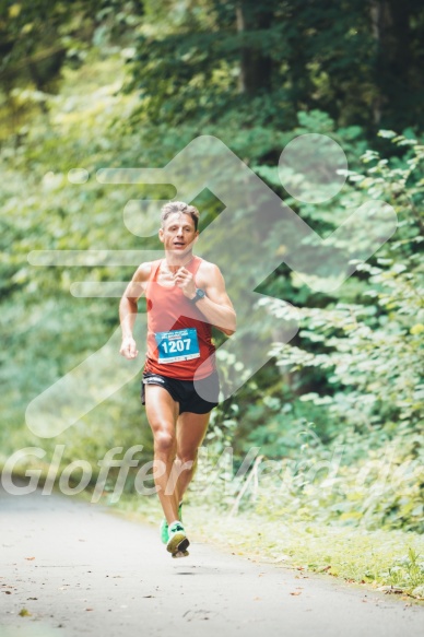 Hofmühlvolksfest-Halbmarathon Gloffer Werd