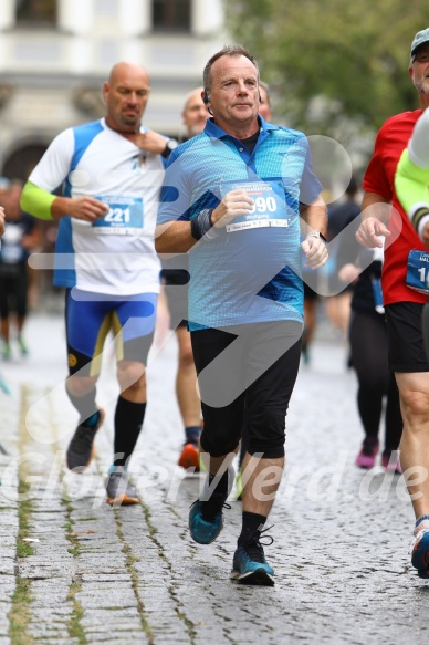 Hofmühlvolksfest-Halbmarathon Gloffer Werd