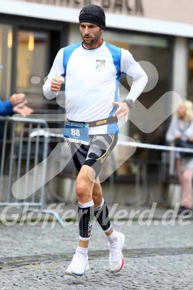 Hofmühlvolksfest-Halbmarathon Gloffer Werd