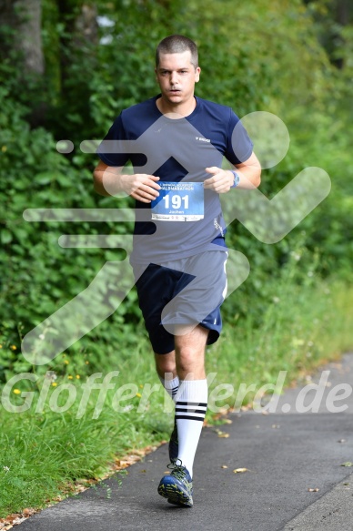 Hofmühl Volksfest-Halbmarathon Gloffer Werd