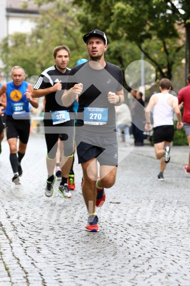 Hofmühlvolksfest-Halbmarathon Gloffer Werd