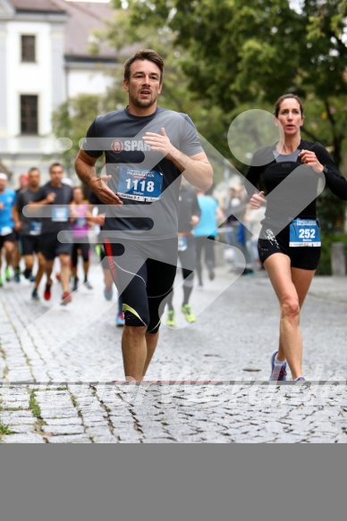 Hofmühlvolksfest-Halbmarathon Gloffer Werd