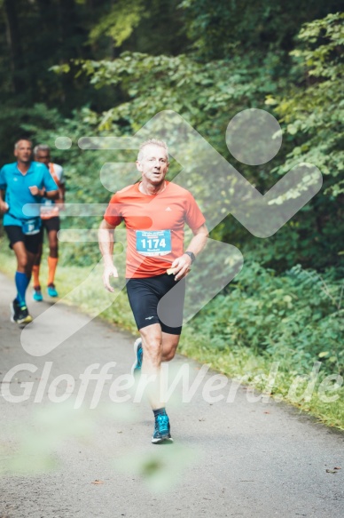 Hofmühlvolksfest-Halbmarathon Gloffer Werd