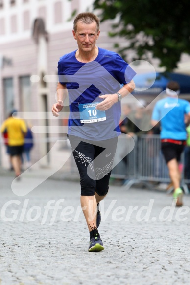 Hofmühlvolksfest-Halbmarathon Gloffer Werd