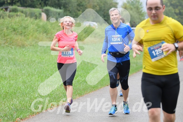 Hofmühlvolksfest-Halbmarathon Gloffer Werd