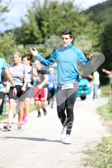 Hofmühl Volksfest-Halbmarathon Gloffer Werd