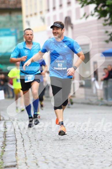 Hofmühlvolksfest-Halbmarathon Gloffer Werd