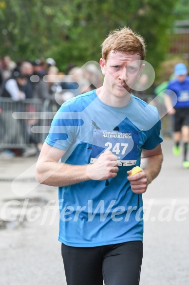 Hofmühlvolksfest-Halbmarathon Gloffer Werd