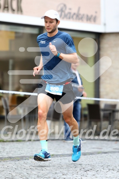 Hofmühlvolksfest-Halbmarathon Gloffer Werd