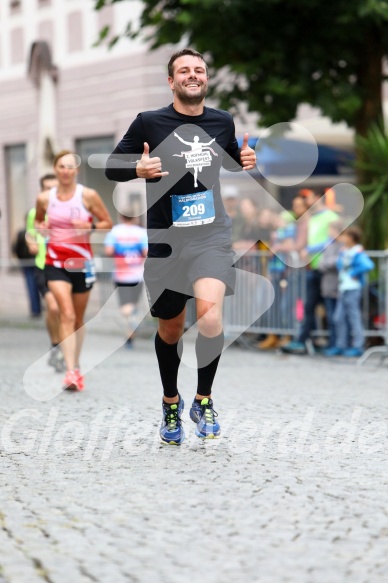 Hofmühlvolksfest-Halbmarathon Gloffer Werd